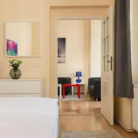 Old Town Apartman *